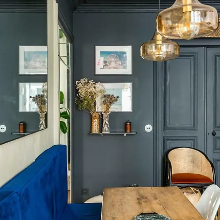 Veeve - Perfection By The Palais Royal *