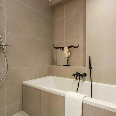 Appartement Veeve - Perfection By The Palais Royal Parijs