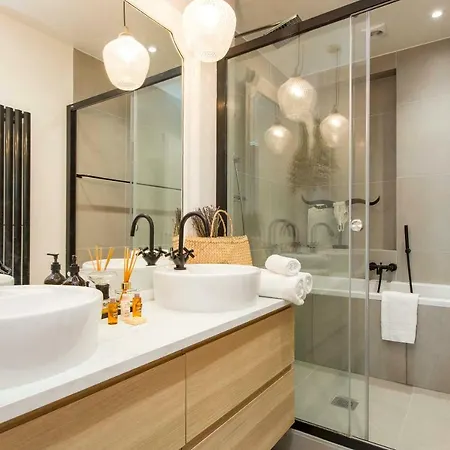 Appartement Veeve - Perfection By The Palais Royal Parijs