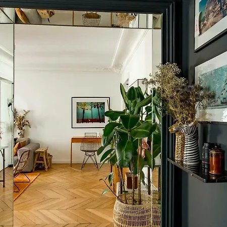 Appartement Veeve - Perfection By The Palais Royal Parijs
